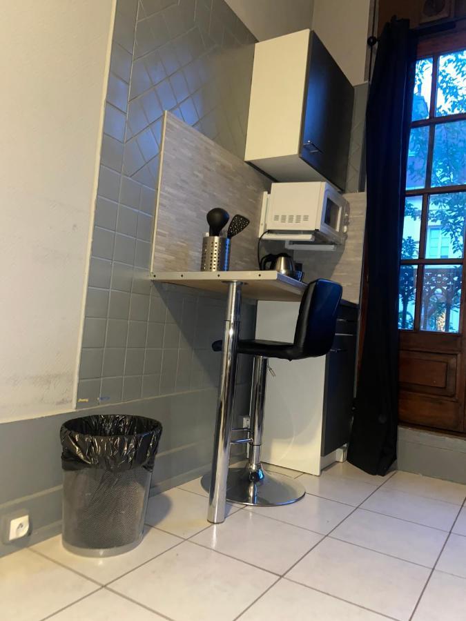 Emplacement Ideal : Studio Au Coeur De Dijon Disponible En Location Apartment Exterior photo