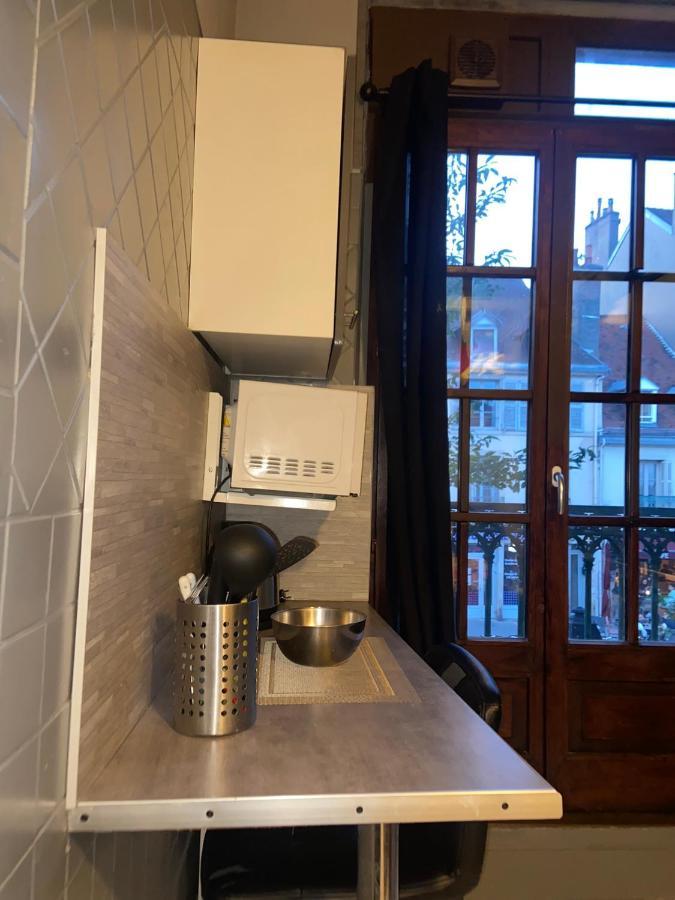 Emplacement Ideal : Studio Au Coeur De Dijon Disponible En Location Apartment Exterior photo